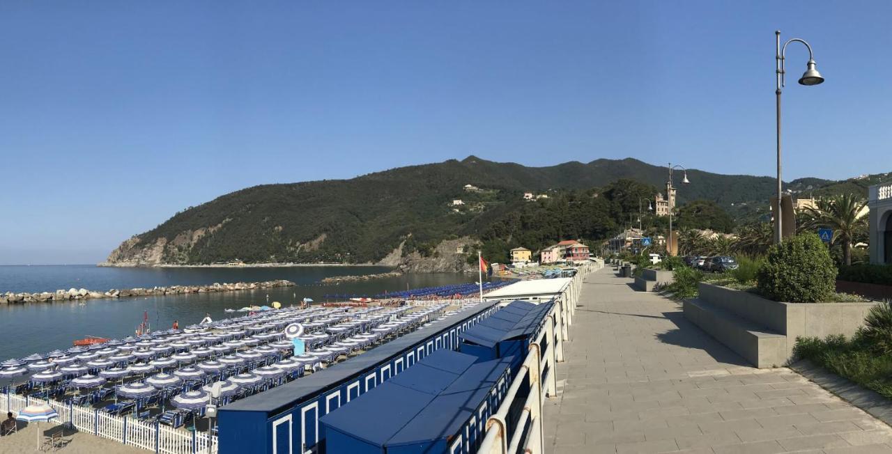 M'Illumino D'Immenso - Moneglia Apartments Luaran gambar